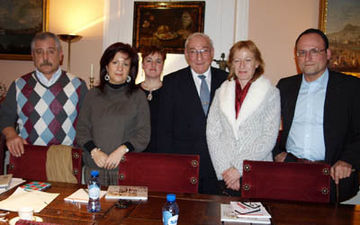 La directora general, con los miembros del CRE de Holanda.