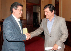 Ignacio Prendes y Javier Fernández, durante el encuentro que mantuvieron la pasada semana. 