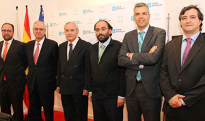 Francisco Seoane, Carlos Lema Devesa José Ramón Ónega, Abel Veiga, Enrique Orge y Manuel Calvo