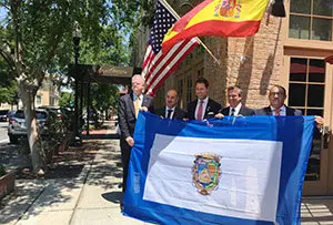 Entrega bandera Malaga en Pensacola