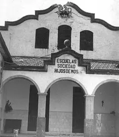 E8.Mos.Escuela.antes