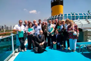 Federacion-Organizadores visitan el Crucero 1