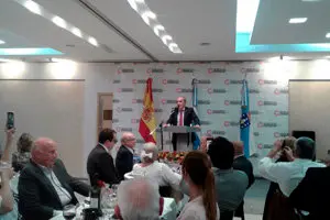 Durante su intervencion en la cena del Centro Galicia