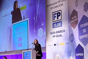 A conselleira de Educación, Universidade e Formación Profesional, Carmen Pomar, inaugura a xornada FP Dual en Galicia, que congrega arredor de 800 persoas entre representantes de empresas colaboradoras, profesorado, orientadores, titores e dinamizadores da FP para afondar nesta modalidade formativa, e na que tamén se presentará a Guía Básica de FP dual, dirixida aos devanditos axentes.