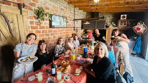 bahia_cast_y_leon_almuerzo_2_4_25_2