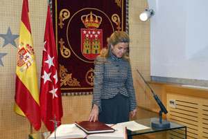 Victoria Cristóbal, en el momento de tomar posesión de su cargo al frente de la AME, en febrero de 2008. Victoria Cristóbal, en el momento de tomar posesión de su cargo al frente de la AME, en febrero de 2008.