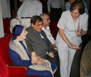 Fernández –a la dcha.–, con Alicia Alonso. Fernández –a la dcha.–, con Alicia Alonso.