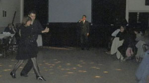 Un momento del espectáculo de tango. Un momento del espectáculo de tango.