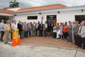 Parte de los asistentes al acto. Parte de los asistentes al acto.