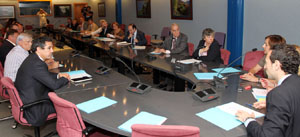 Guillermo Martínez y Begoña Serrano presidieron el pleno. Guillermo Martínez y Begoña Serrano presidieron el pleno.