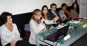Panelistas de la mesa de la Mujer, Migraciones y Cohesión Social. Panelistas de la mesa de la Mujer, Migraciones y Cohesión Social.