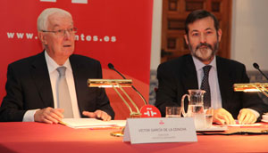 VÏctor García de la Concha y Rafael Rodríguez-Ponga, durante la intervención del primero en el Patronato. VÏctor García de la Concha y Rafael Rodríguez-Ponga, durante la intervención del primero en el Patronato.