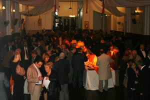 Numerosas personas acudieron a la celebración. 