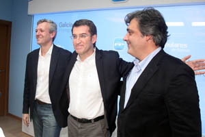 Alberto Núñez Feijóo valoró los resultados electorales acompañado por Alfonso Rueda y Pedro Puy. Alberto Núñez Feijóo valoró los resultados electorales acompañado por Alfonso Rueda y Pedro Puy.