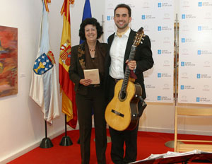 Adam Levin con María Teresa Higueras