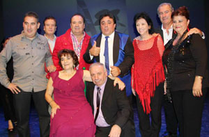 Parte de los participantes en el homenaje. Parte de los participantes en el homenaje.