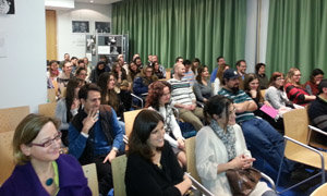 Numeroso público acudió al acto. Numeroso público acudió al acto.