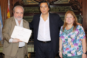 Distinción a Manuel Corral 2