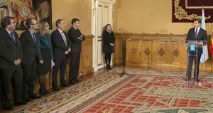 PAZO DE RAXOI
09,00 h.- O presidente da Xunta, Alberto Núñez Feijóo, acompañado do Goberno galego, presidirá a toma de posesión dos novos conselleiros de Facenda, Valeriano Martínez, e Cultura, Educación e Ordenación Universitaria, Román Rodríguez.
foto xoán crespo
10/02/15