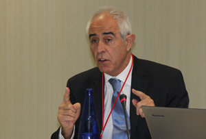 Miras Portugal, durante su intervención. Miras Portugal, durante su intervención.