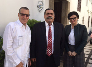 Ulises R. Barquín, Pedro Jorge Rodríguez y Jesús María Armas, tras la reunión. Ulises R. Barquín, Pedro Jorge Rodríguez y Jesús María Armas, tras la reunión.