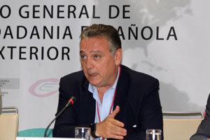 Alfredo Prada, durante su reciente intervención en el Pleno del CGCEE. Alfredo Prada, durante su reciente intervención en el Pleno del CGCEE.