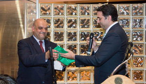 FOTO CENTENARIO A PRENSA 2