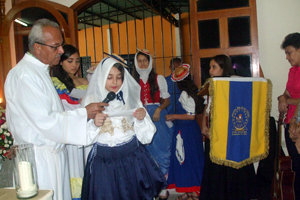 Niños y niñas participantes en las peticiones, durante la Misa de Acción de Gracias celebrada en la casa Canaria de Altagracia de Orituco.
