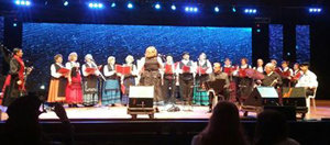 Un momento de la actuación del coro en Oberá. Un momento de la actuación del coro en Oberá.