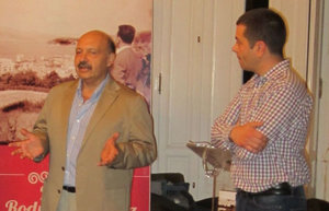 Álvaro Moreira y Antonio Giz, durante la inauguración de la exposición.