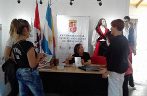 tres lomas cast y leon feria del libro 10 11 2