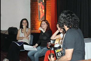 Un momento del taller de flamenco. Un momento del taller de flamenco.