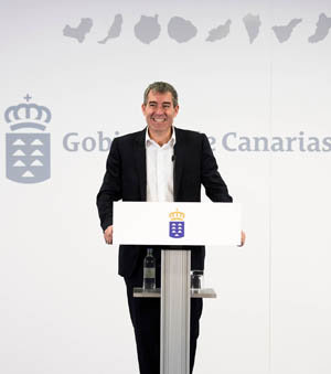 Fernando Clavijo, durante la rueda de prensa en la que anunció los nuevos consejeros. Fernando Clavijo, durante la rueda de prensa en la que anunció los nuevos consejeros.
