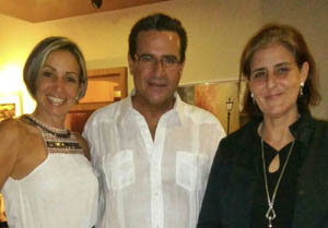 Dunia de Barnola (directora Universidad Corporativa de Sigo); Joaquina Guerra (Hotel Surf Paradise); María Celsa Nuño García; Bety Pazos (Hotel Margarita Real); y Salvador Reglá Puig. Dunia de Barnola (directora Universidad Corporativa de Sigo); Joaquina Guerra (Hotel Surf Paradise); María Celsa Nuño García; Bety Pazos (Hotel Margarita Real); y Salvador Reglá Puig.