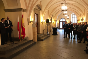 Representantes de las administraciones polacas asistieron al acto diplomático en Wroclaw. Representantes de las administraciones polacas asistieron al acto diplomático en Wroclaw.