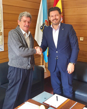 Saludo entre Celso Domínguez y Rodríguez Miranda. Saludo entre Celso Domínguez y Rodríguez Miranda.