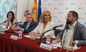 La autora Aida Soilán, el coordinador de Actividades Culturales de la Casa, Ramón Jiménez, la escritora y periodista Nieves Herrero y el profesor David Álvarez, en la mesa.