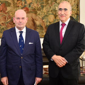 Fernando Villalonga y Marcos Galvão, durante el acto. Fernando Villalonga y Marcos Galvão, durante el acto.