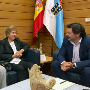 Regina Jallas y Antonio Rodríguez Miranda, durante su encuentro. Regina Jallas y Antonio Rodríguez Miranda, durante su encuentro.