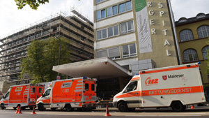 Fue necesario desalojar dos grandes hospitales. Fue necesario desalojar dos grandes hospitales.