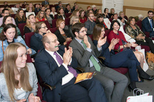 Al acto en Varsovia asistieron unos 150 invitados. Al acto en Varsovia asistieron unos 150 invitados.