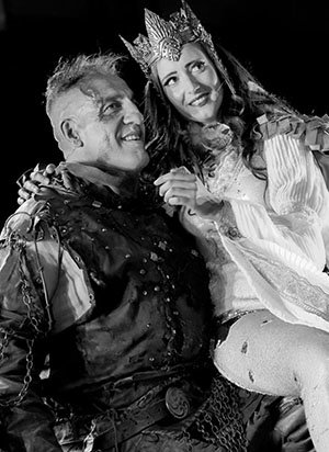'Bruso' Queiman y Andrea Pousa en el musical Keltia. 'Bruso' Queiman y Andrea Pousa en el musical Keltia.
