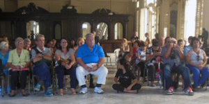 Algunos de los asistentes al acto en el Centro Gallego. Algunos de los asistentes al acto en el Centro Gallego.