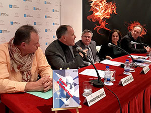 François Pérez Ayrault, Marcelino Fernández Mallo, Ramón Jiménez, Carmen Mejía y José Miguel Montalbán, durante la presentación. François Pérez Ayrault, Marcelino Fernández Mallo, Ramón Jiménez, Carmen Mejía y José Miguel Montalbán, durante la presentación.