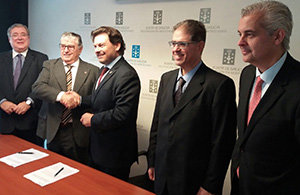 Rodríguez Miranda, durante la firma de distintos convenios en Uruguay. Rodríguez Miranda, durante la firma de distintos convenios en Uruguay.