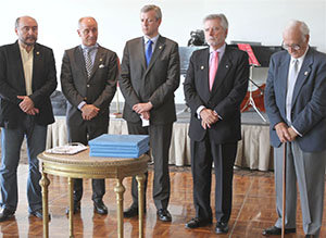Víctor Fagilde –segundo por la dcha.–, junto a Luis Vaamonde, director de Galicia en el Mundo; Santiago Camba, consejero de Empleo en Venezuela; Alfonso Rueda, vicepresidente de la Xunta, y Germán Vidal, exconsejero general por Chile. Víctor Fagilde –segundo por la dcha.–, junto a Luis Vaamonde, director de Galicia en el Mundo; Santiago Camba, consejero de Empleo en Venezuela; Alfonso Rueda, vicepresidente de la Xunta, y Germán Vidal, exconsejero general por Chile.