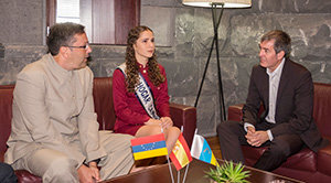 Víctor Medina, Iremar Rodríguez y Fernando Clavijo, durante el encuentro. Víctor Medina, Iremar Rodríguez y Fernando Clavijo, durante el encuentro.