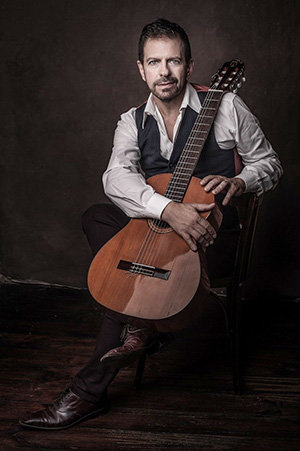 Guillermo Fernández. Guillermo Fernández.