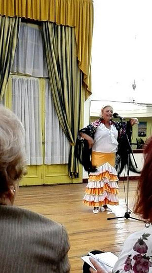 Un momento del homenaje a la mujer española. Un momento del homenaje a la mujer española.
