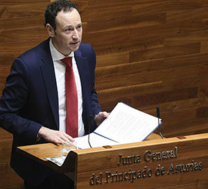 Martínez explicó la nueva Ley de Asturianos en el Exterior y del Reconocimiento de la Asturianía. Martínez explicó la nueva Ley de Asturianos en el Exterior y del Reconocimiento de la Asturianía.